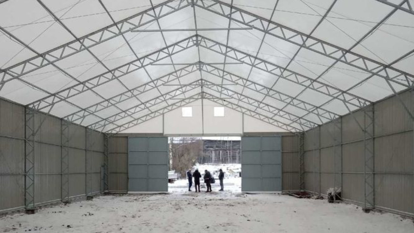 Budowa hal namiotowych - wnętrze hali